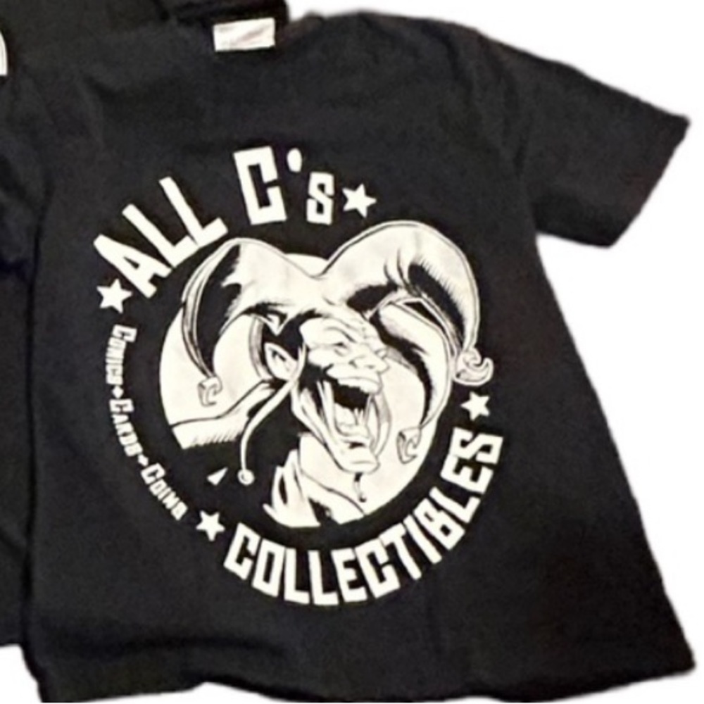Black white Jester screen print  T shirt Boys Medium  NEW